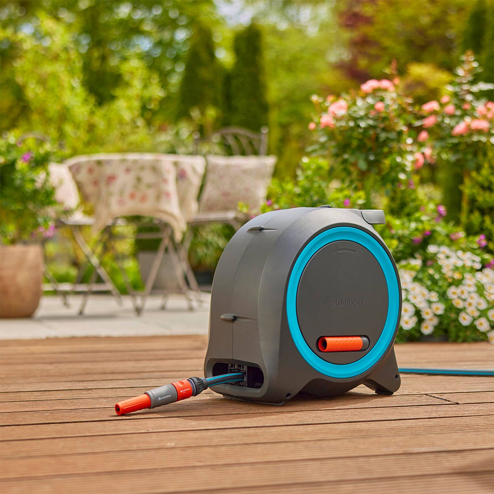 GARDENA Dual 2 in 1 Manual Roll-Up 25m Hose Reel, Wall Mount or Portable
