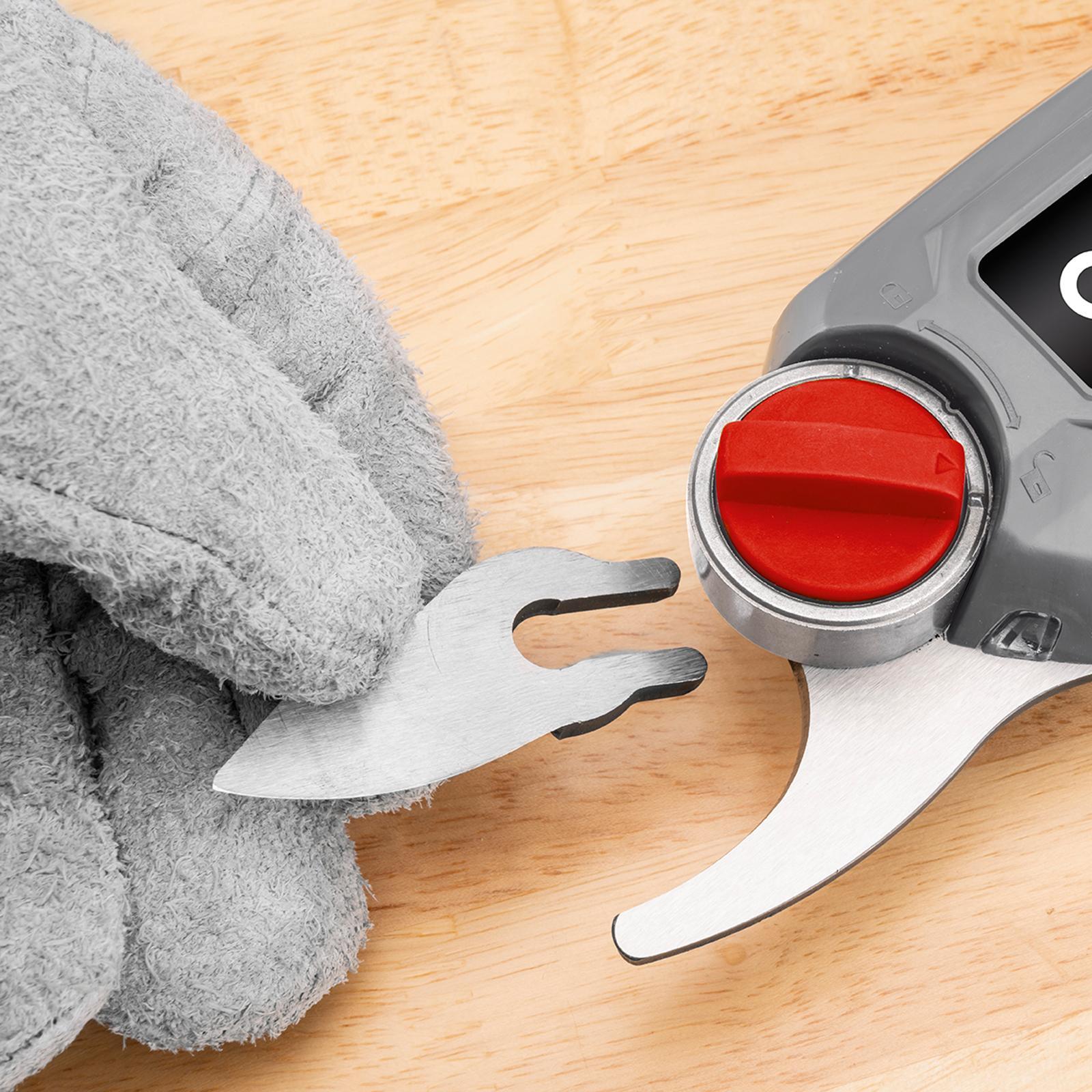 Ozito 3.6V Cordless Pruner 12mm Cut Capacity Li-Ion OCPS-036