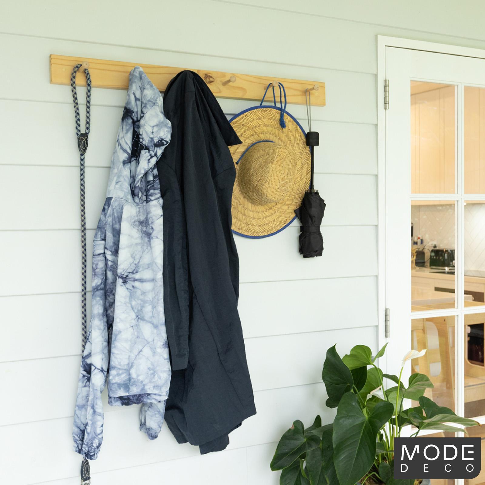 MODE 6 Hook Natural Pine Board Hook Rack