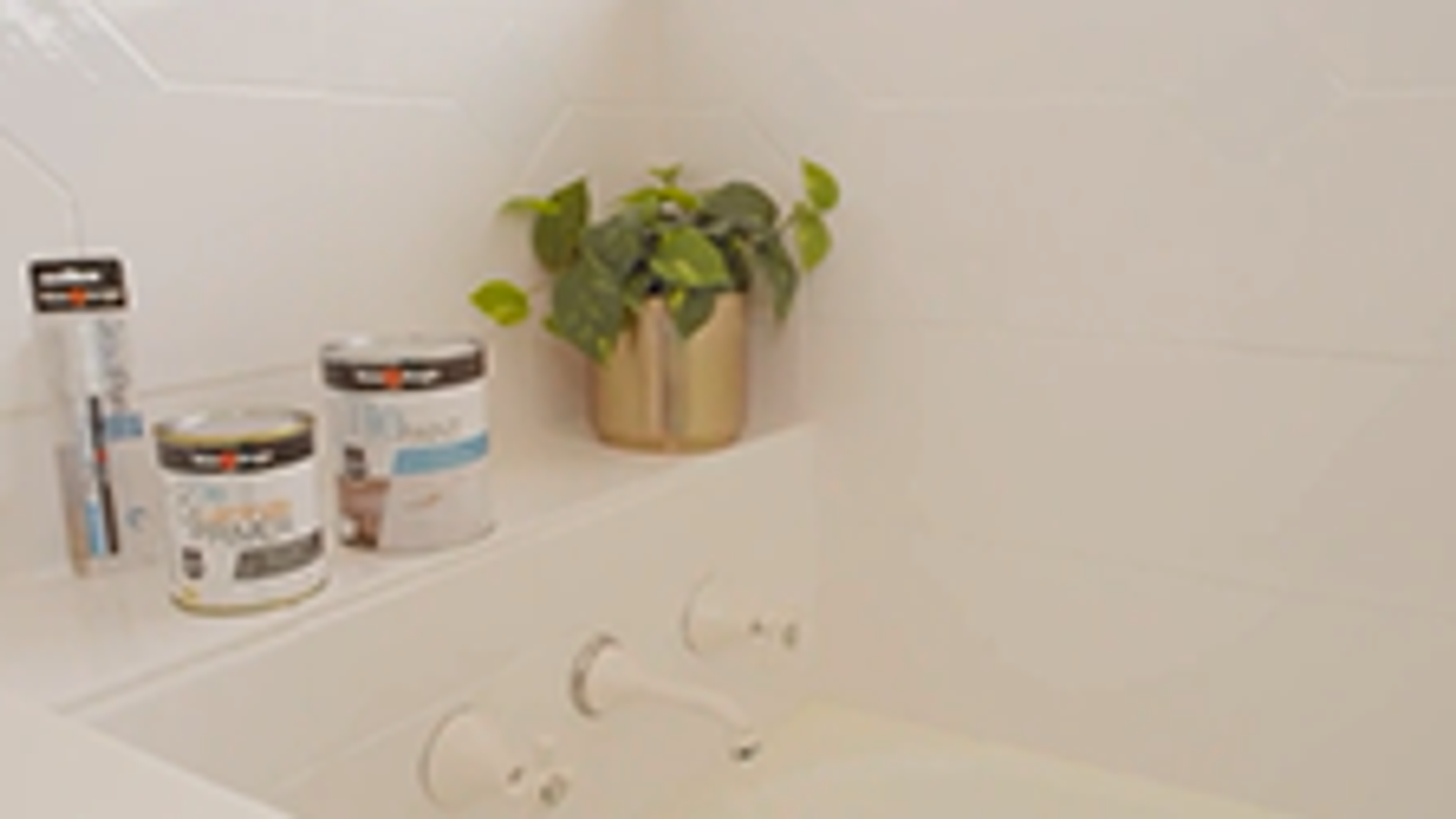 White Knight 5ml White Enamel Grout Pen - Waterproof