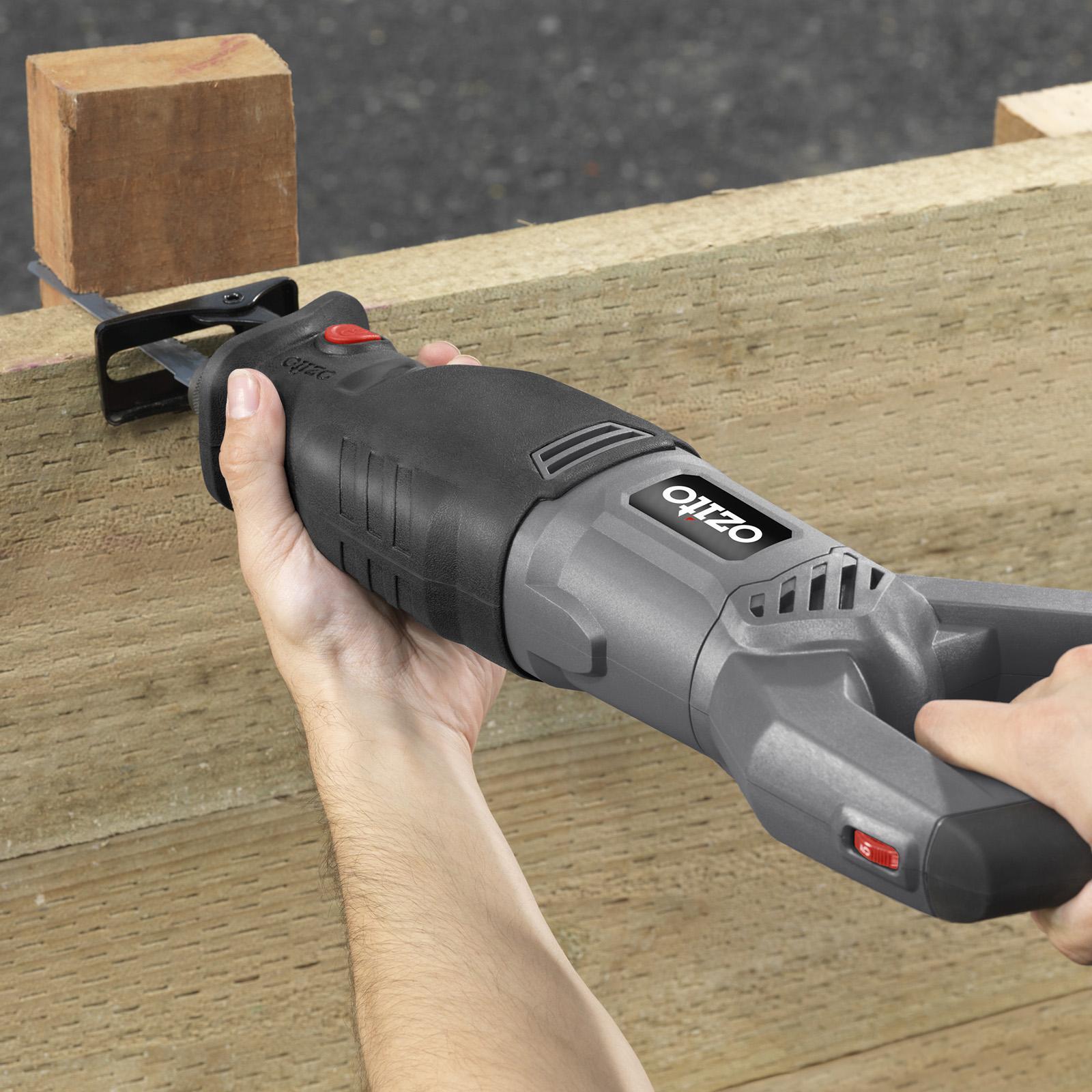 Ozito 920W Reciprocating Saw RSW-5200, Variable Speed, Keyless Blade Change, Lock-On, 3000 SPM