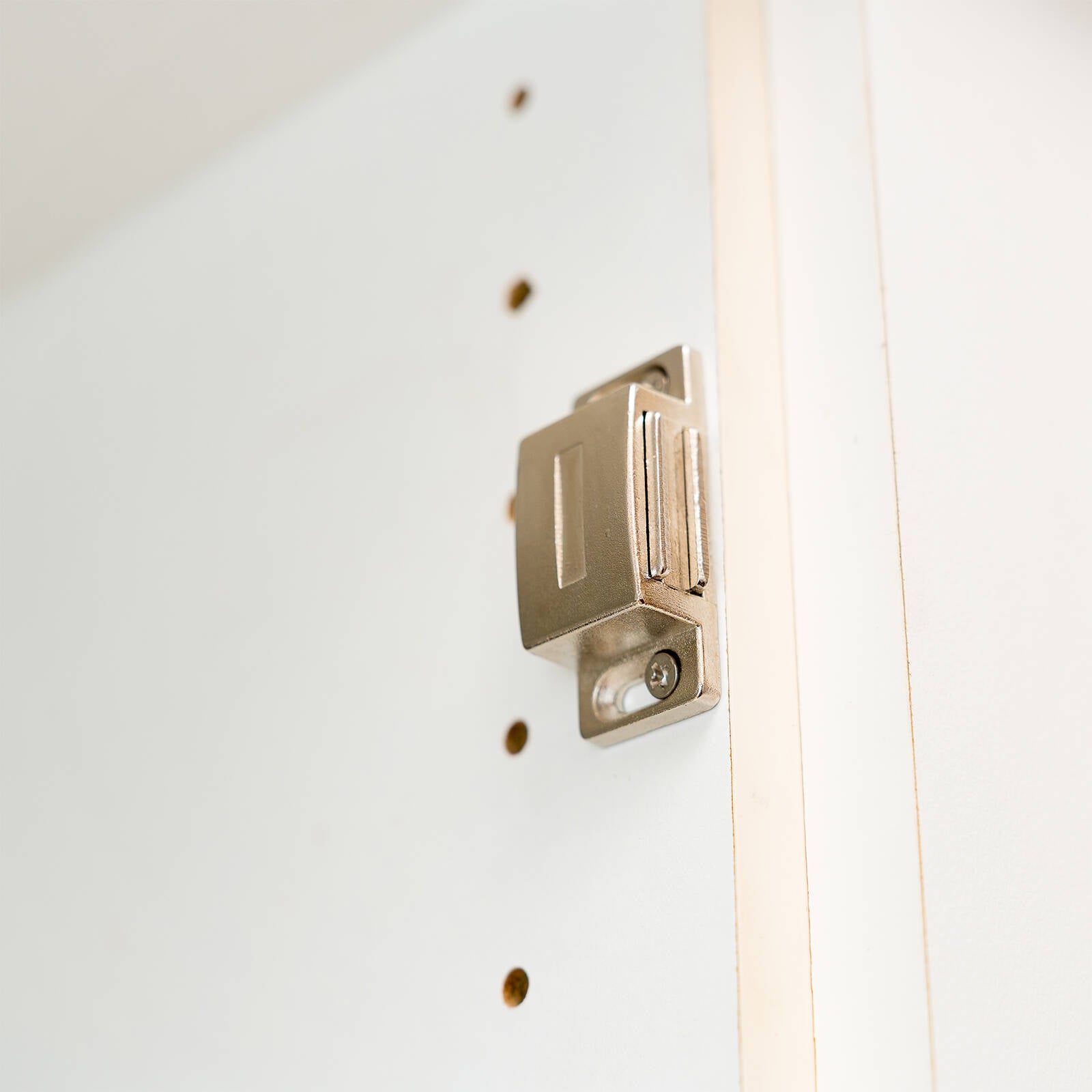 Taskmaster 48mm Zinc Plated Magnetic Door Catch Steel