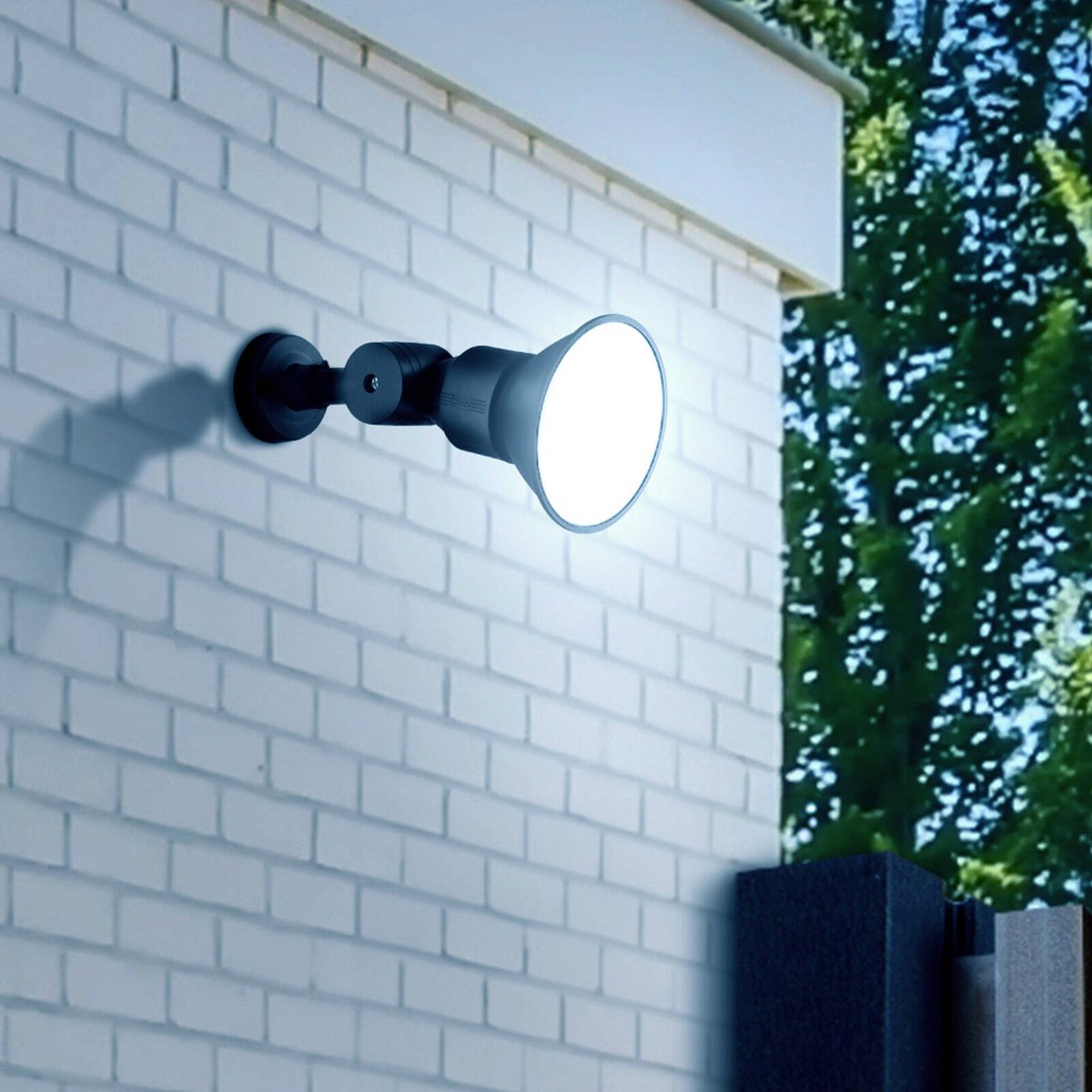 Arlec 10W LED Fixed Floodlight 950lm IP44 Black & Grey FL111RV