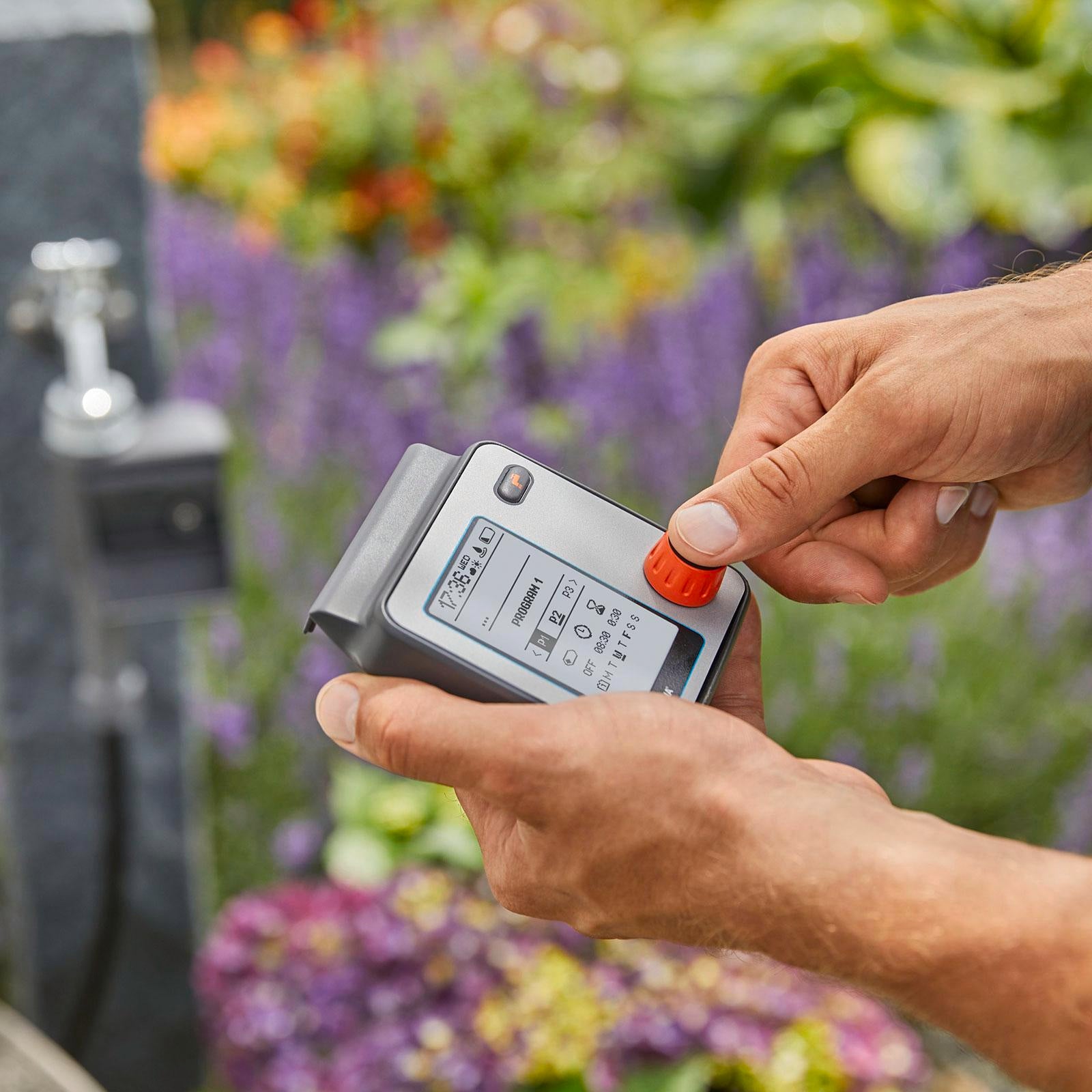 GARDENA Master Water Computer Cordless Irrigation Timer 1892-20