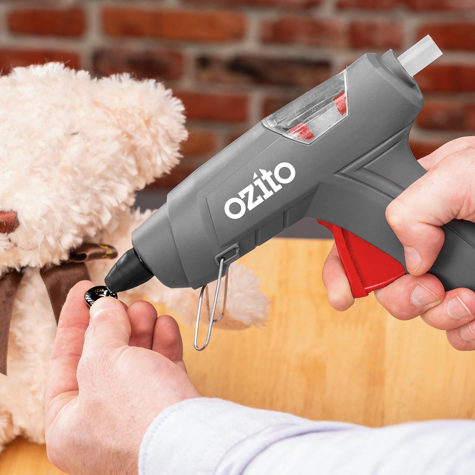 Ozito 30W 11mm Glue Gun Kit 4 Glue Sticks GGK-030