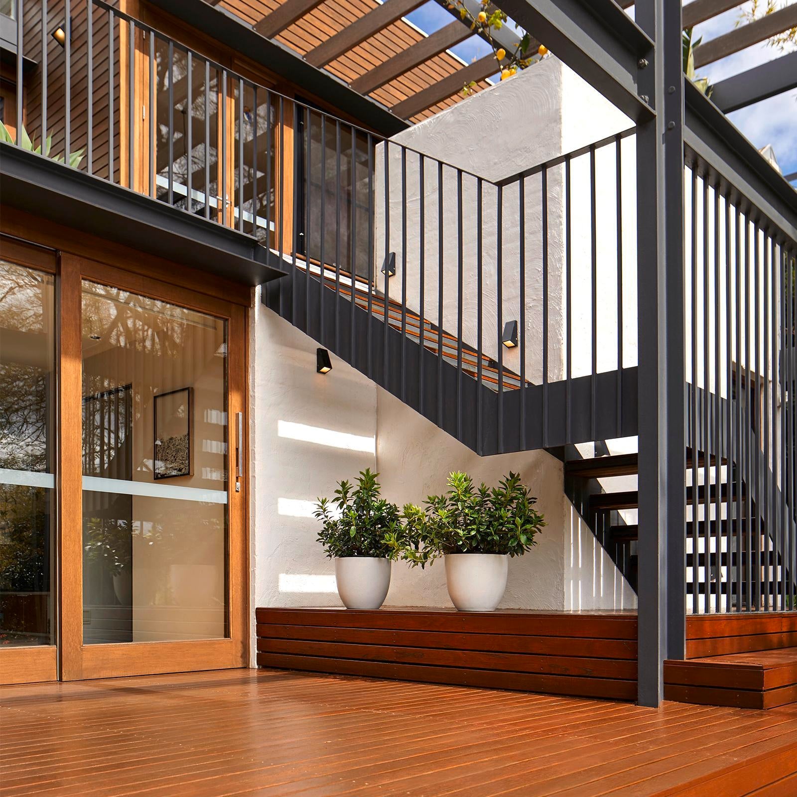 Intergrain 1L Jarrah UltraDeck Timber Decking Oil - Water Based, Splatter Resistant