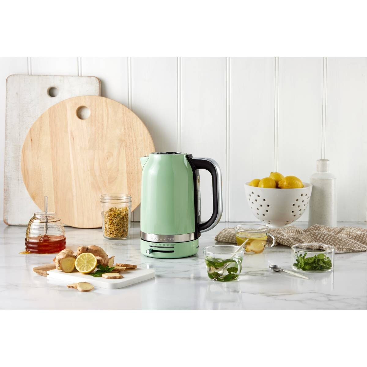 KitchenAid 1.7L Kettle - Pistachio, Variable Temperature Control, Removable Limescale Filter - 5KEK1701APT