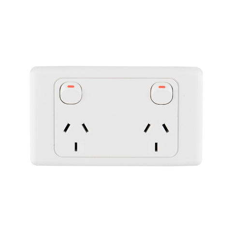 DETA 10A Wide Spaced Double Power Point 250V White Polycarbonate 6212B