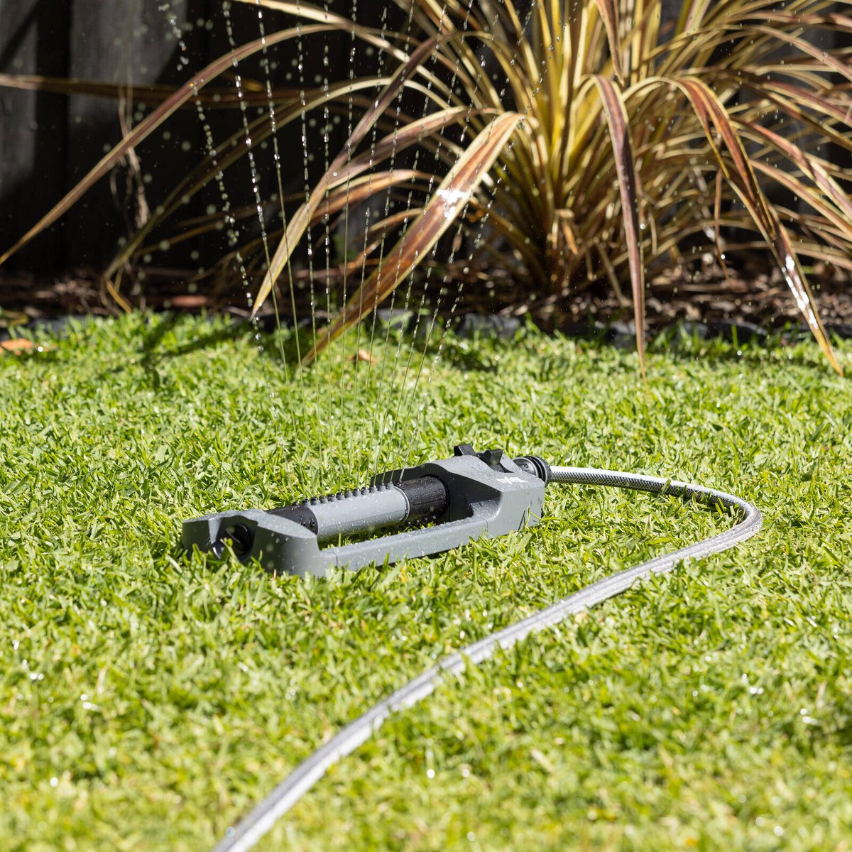 Nylex Recycled Plastic Oscillating Sprinkler - 19 Nozzles - 300m² Coverage - SuperSaverAU - view 4