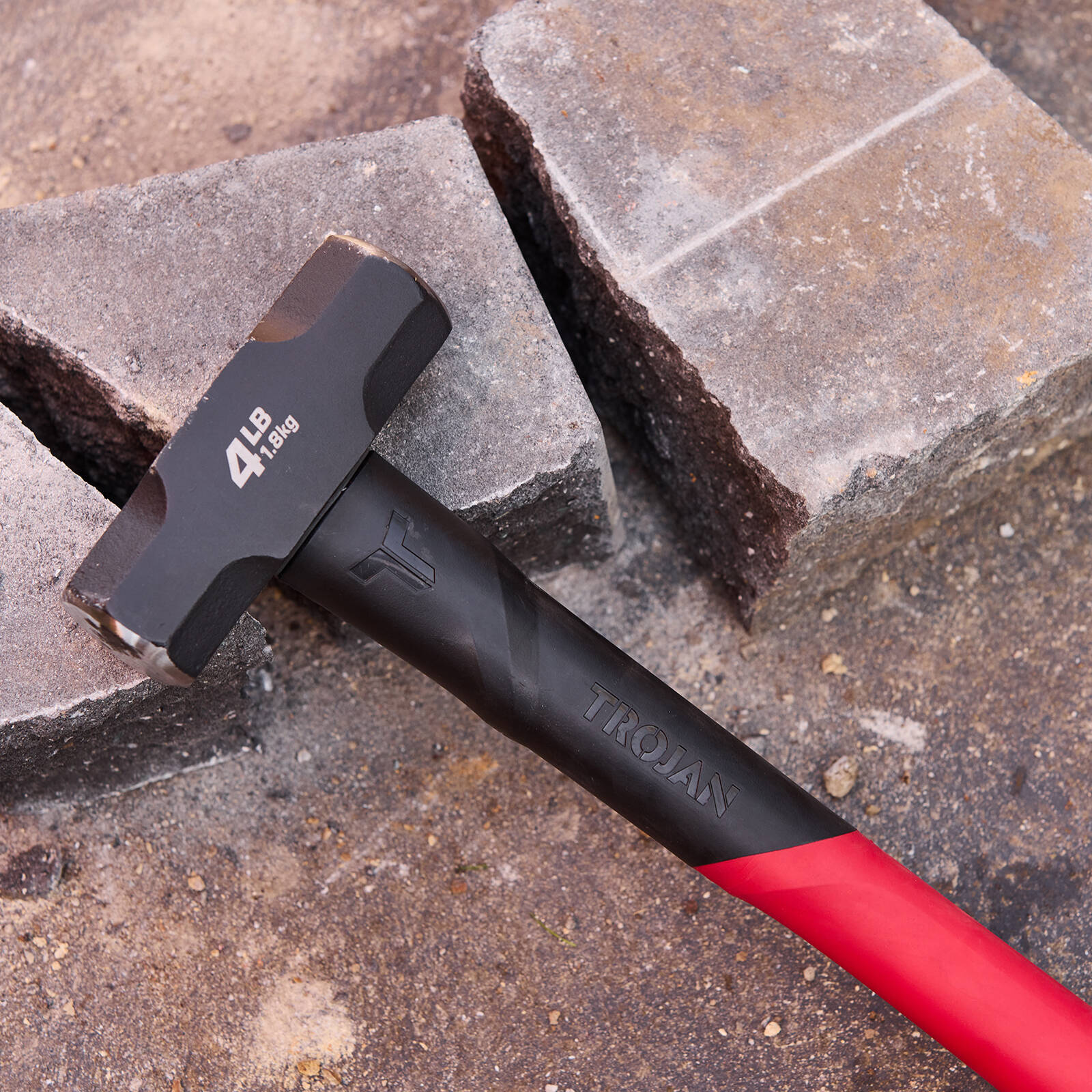 Trojan 4lb 1.8kg Fibreglass Handle Sledge Hammer