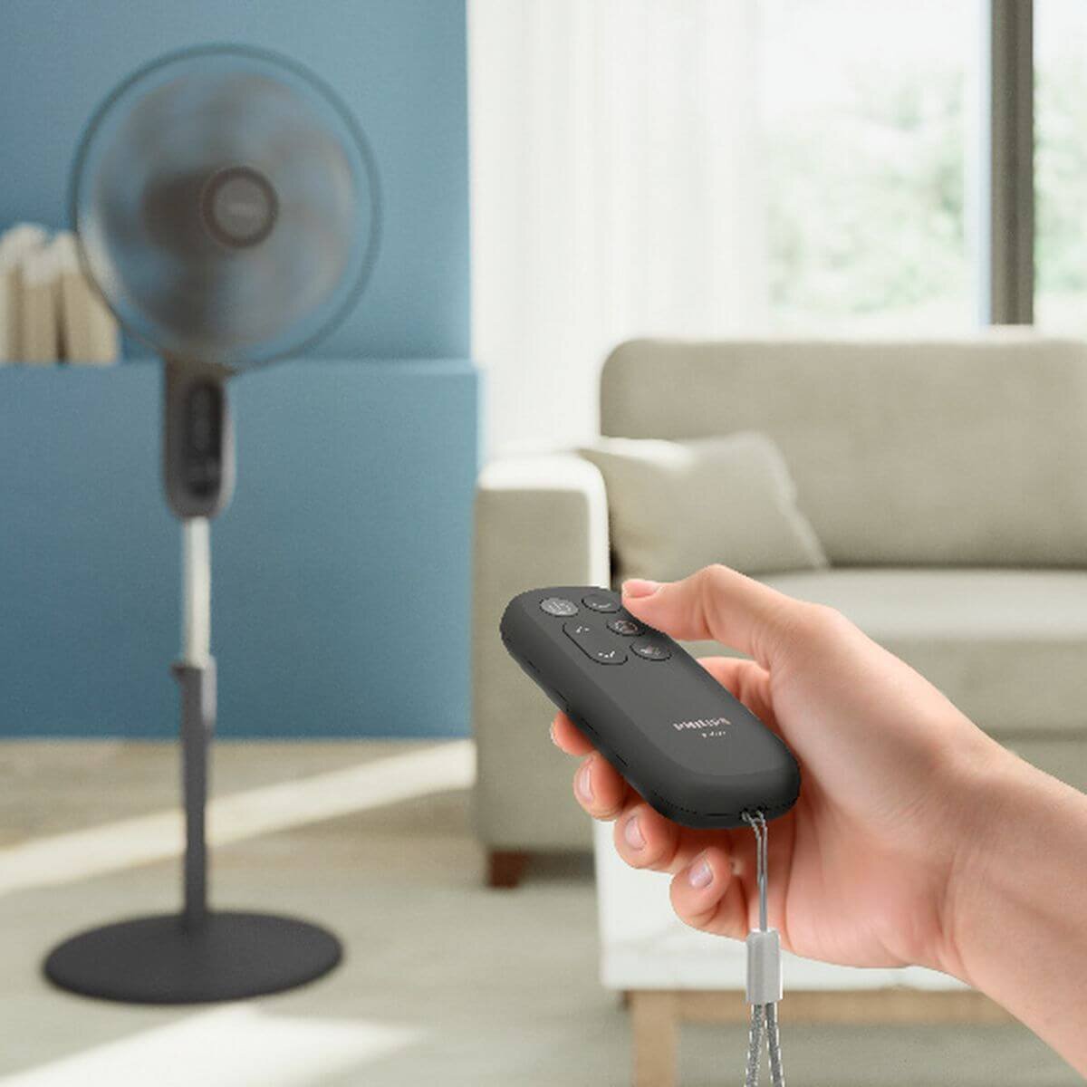 Philips 1000 Series 131cm Pedestal Fan - Black, Adjustable Height, Timer, Remote Control - CX1520-01