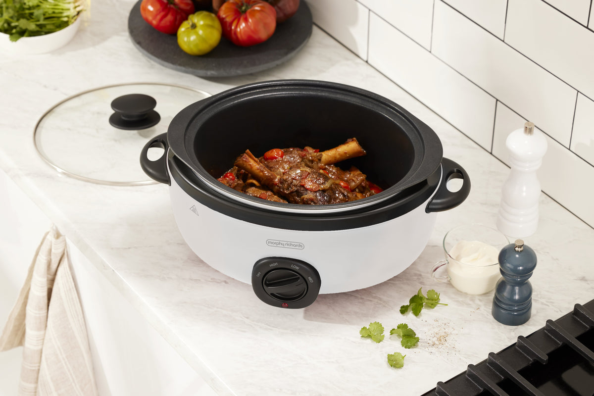 Morphy Richards 6.5L Slow Cooker - Sear and Stew Pot, Toughened Glass Lid, Low to High Heat, White - MRSC65WT