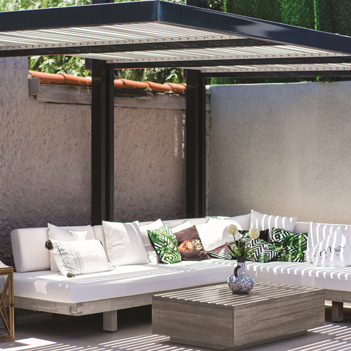 Feast Watson Outdoor Furniture Oil - Clear 1L Oil Based UV Resistant - SuperSaverAU - view 3