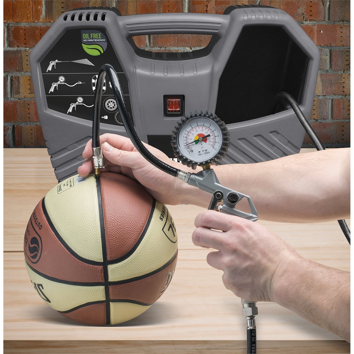Ozito 1100W Inflate It Compressor Kit - 180 L/min - Oil Free - Portable - SuperSaverAU - view 3