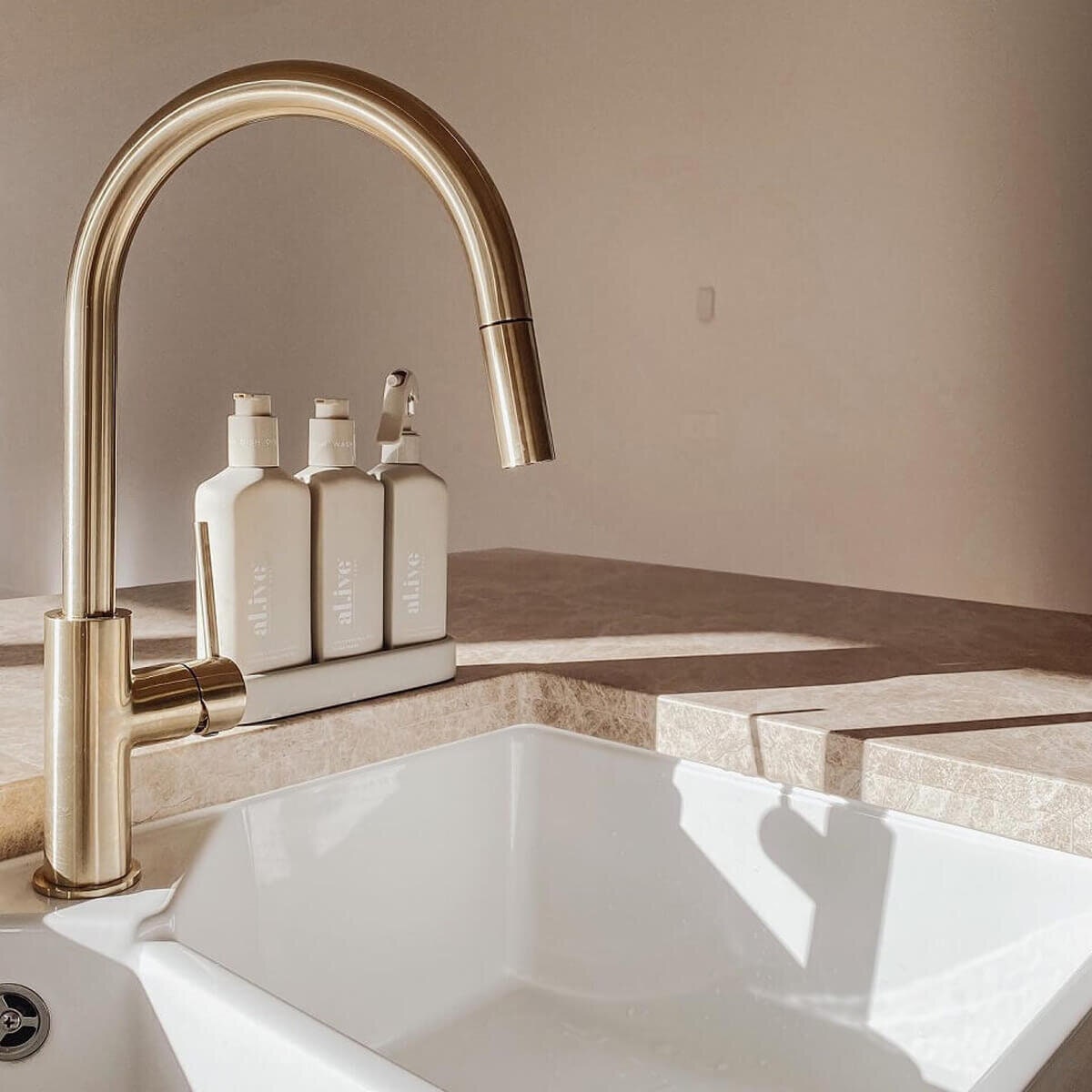 Turner Hastings Chester Double Fireclay Butler Sink - White, Undermount, Tap Landing - 7408