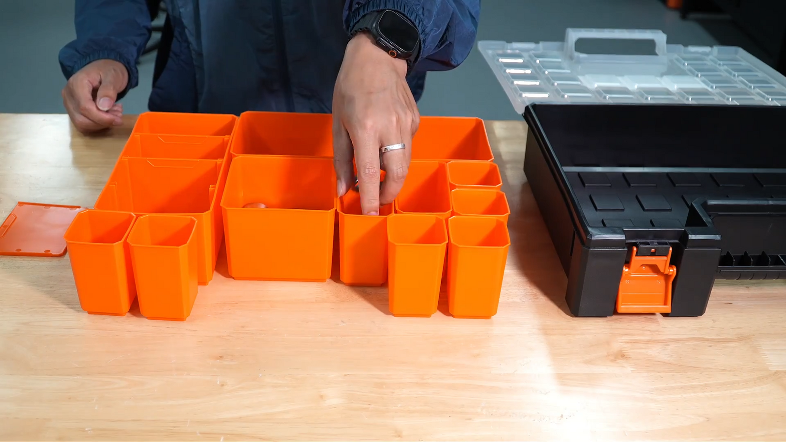 Tactix 405mm Organiser with 12 Deep Removable Tubs, Black