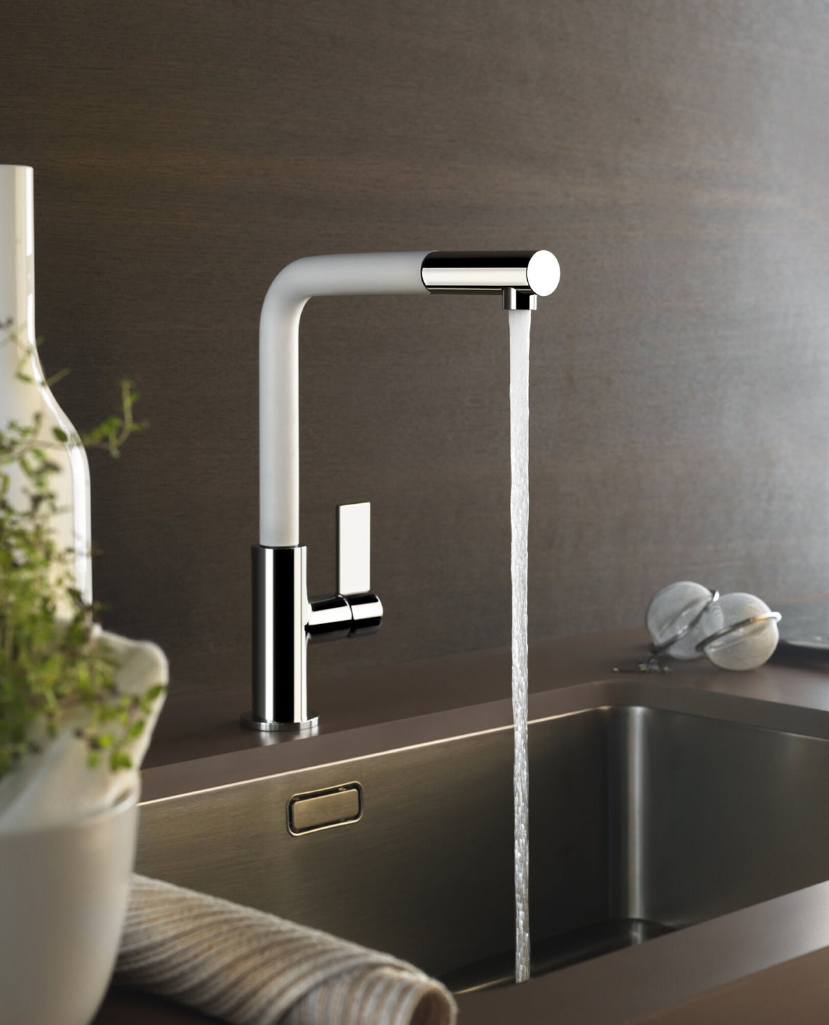 Gessi Pull Out Kitchen Mixer Tap - White Finish, Square Neck, 5 Star WELS Rating - 17053W