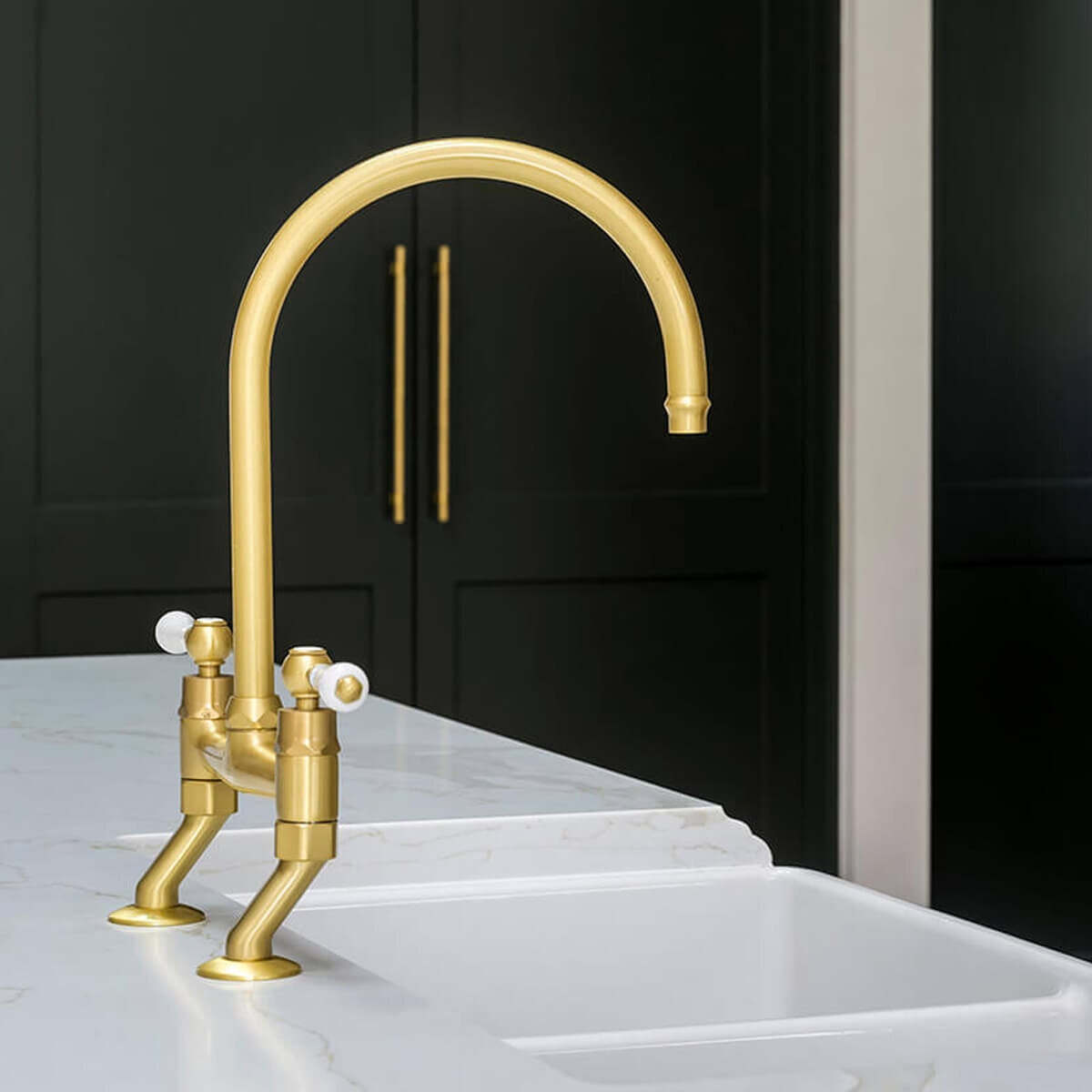 Turner Hastings Ludlow bridge sink mixer - brushed brass gooseneck spout - 5 star WELS - LU106BM-BB