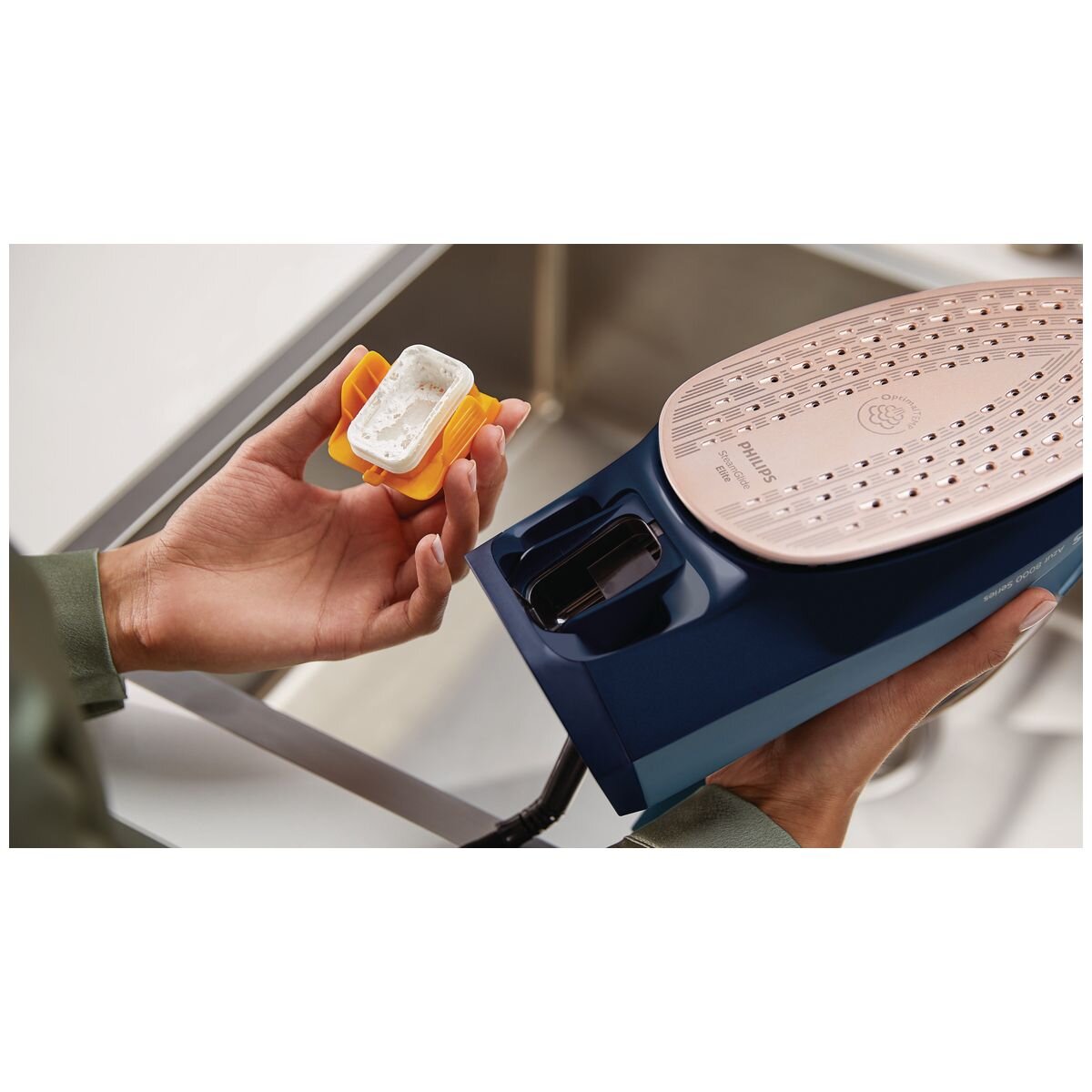 Philips Azur 8000 Series steam iron - 2400W, 240g steam boost, SteamGlide Elite soleplate - DST8020-20