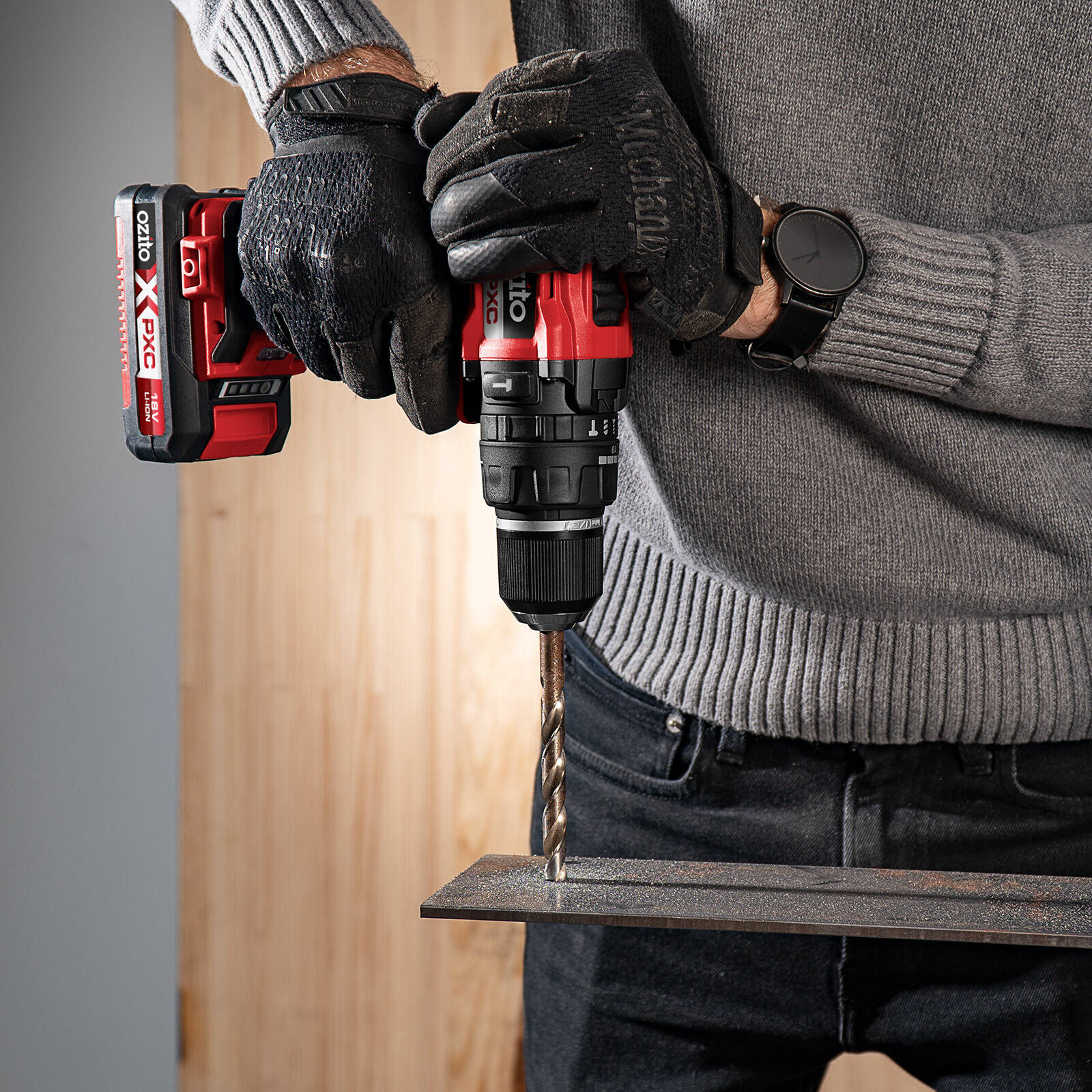 Ozito PXC 18V Brushless Hammer Drill and Impact Driver Kit PXBHIK-400