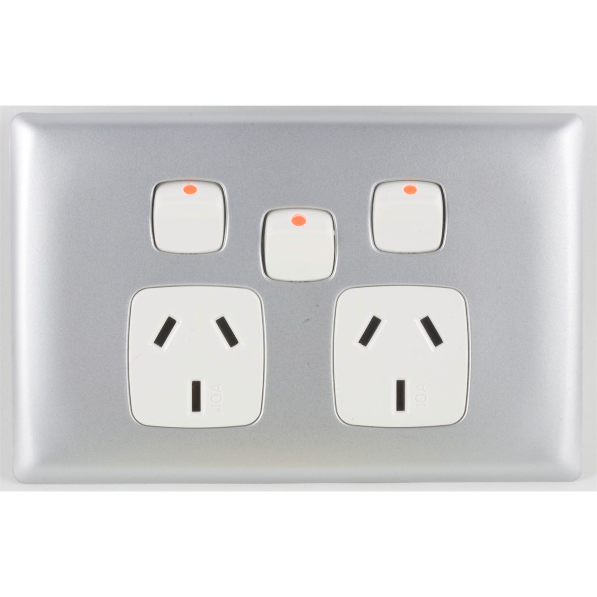 HPM Linea Double Powerpoint With Extra Switch, Matt Silver, 240V, Slim Plastic Indoor, CDLN777XWEMS
