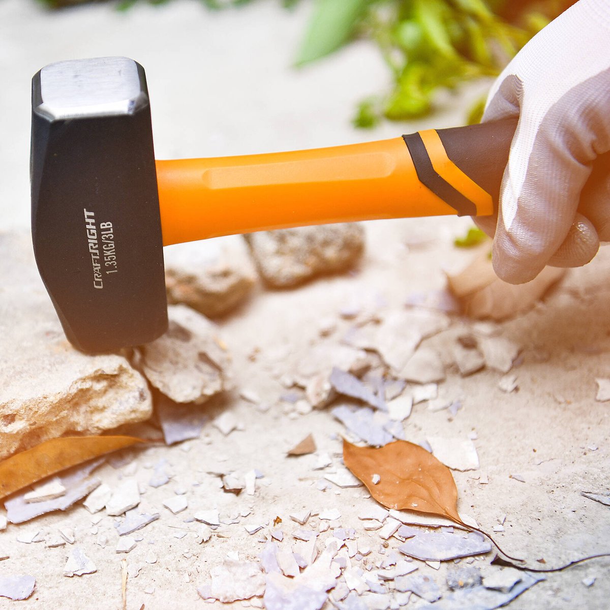 Craftright 1.35kg Club Hammer - Drop-Forged Head with Fibreglass Anti-Slip Handle
