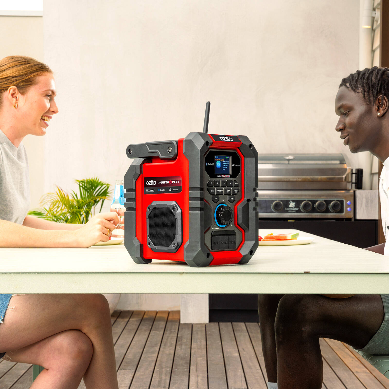 Ozito PXC 18V Cordless DAB+ FM Digital Radio, Bluetooth, LCD Display PDRS-018