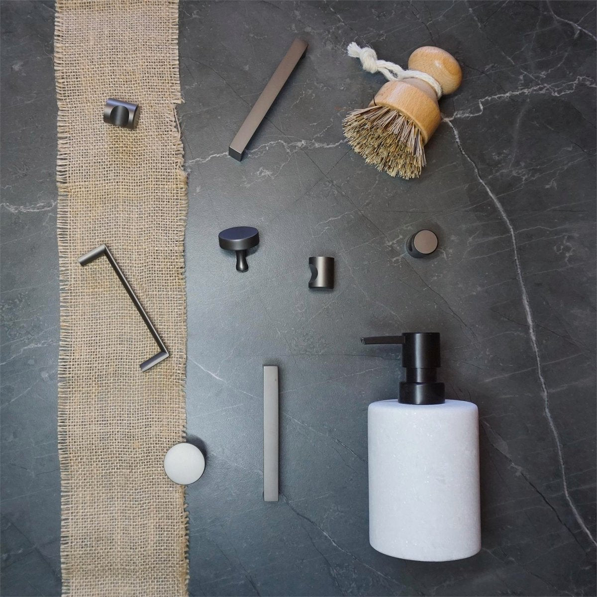 Lane 20mm Gun Metal Zinc Finger Post Knob for Cabinets and Drawers