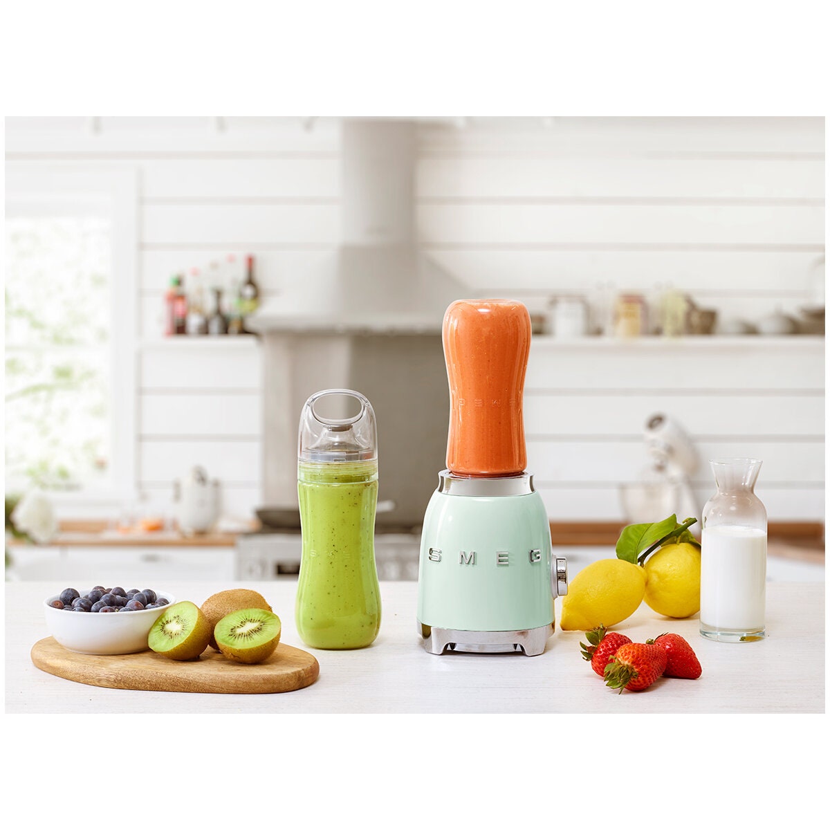 Smeg 50s Style Mini Personal Blender - Pastel Green - 300W, 2 x 600ml Tritan Renew Bottles - PBF01PGAU