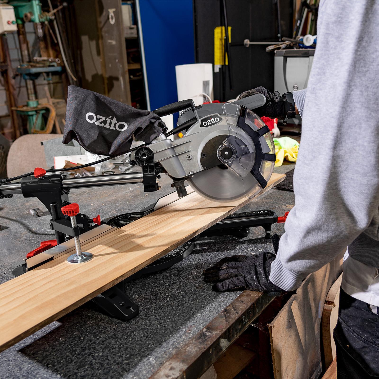 Ozito 1800W 210mm Double Bevel Sliding Mitre Saw SCMS-1621