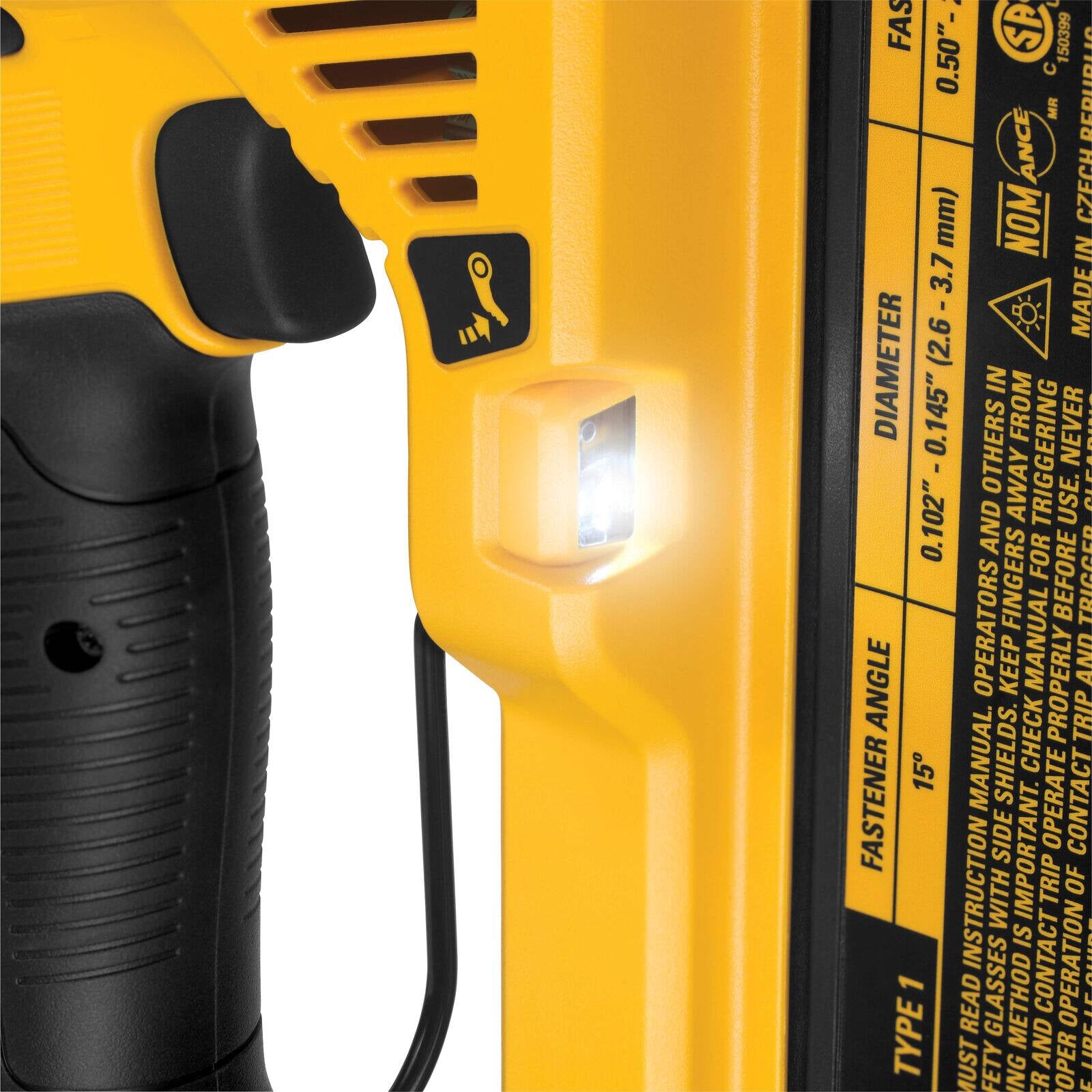 DeWALT 18V XR Li-ion Cordless Concrete Angled Nailer Kit DCN890P2-XE