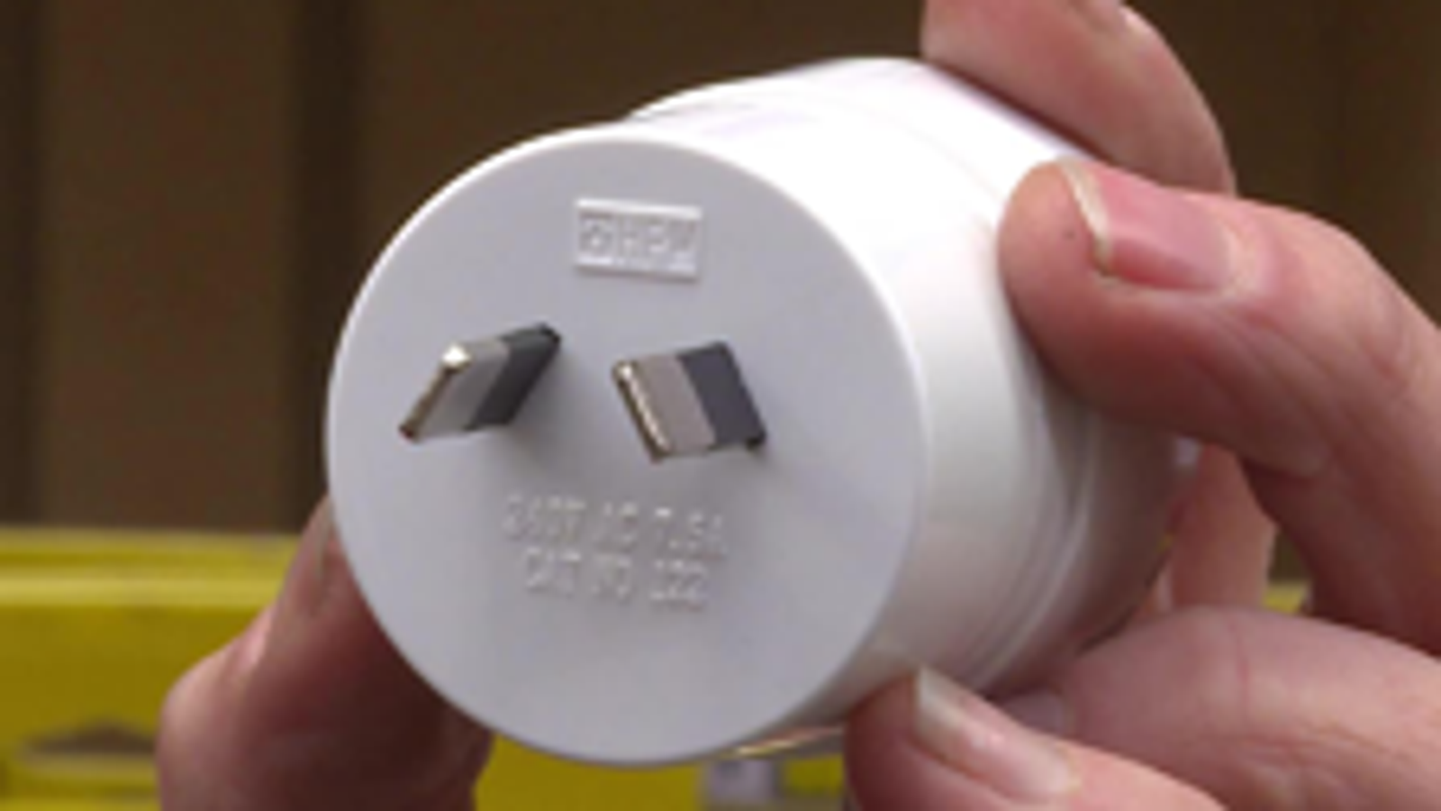 HPM Reverse Travel Adaptor EU/US to AU 240V 10A White D122