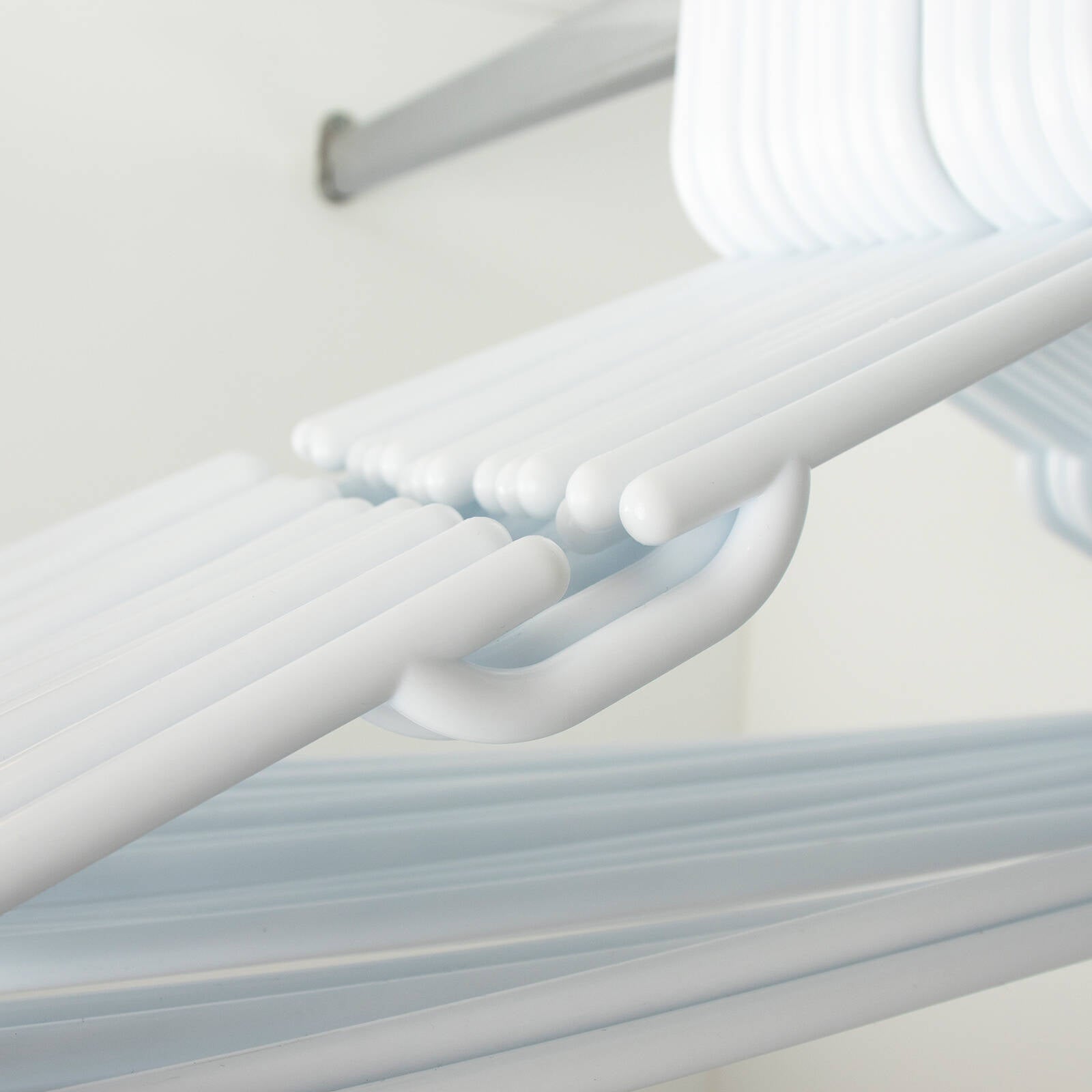 Practa White Heavy Duty Plastic Tube Clothes Hangers - 15 Pack