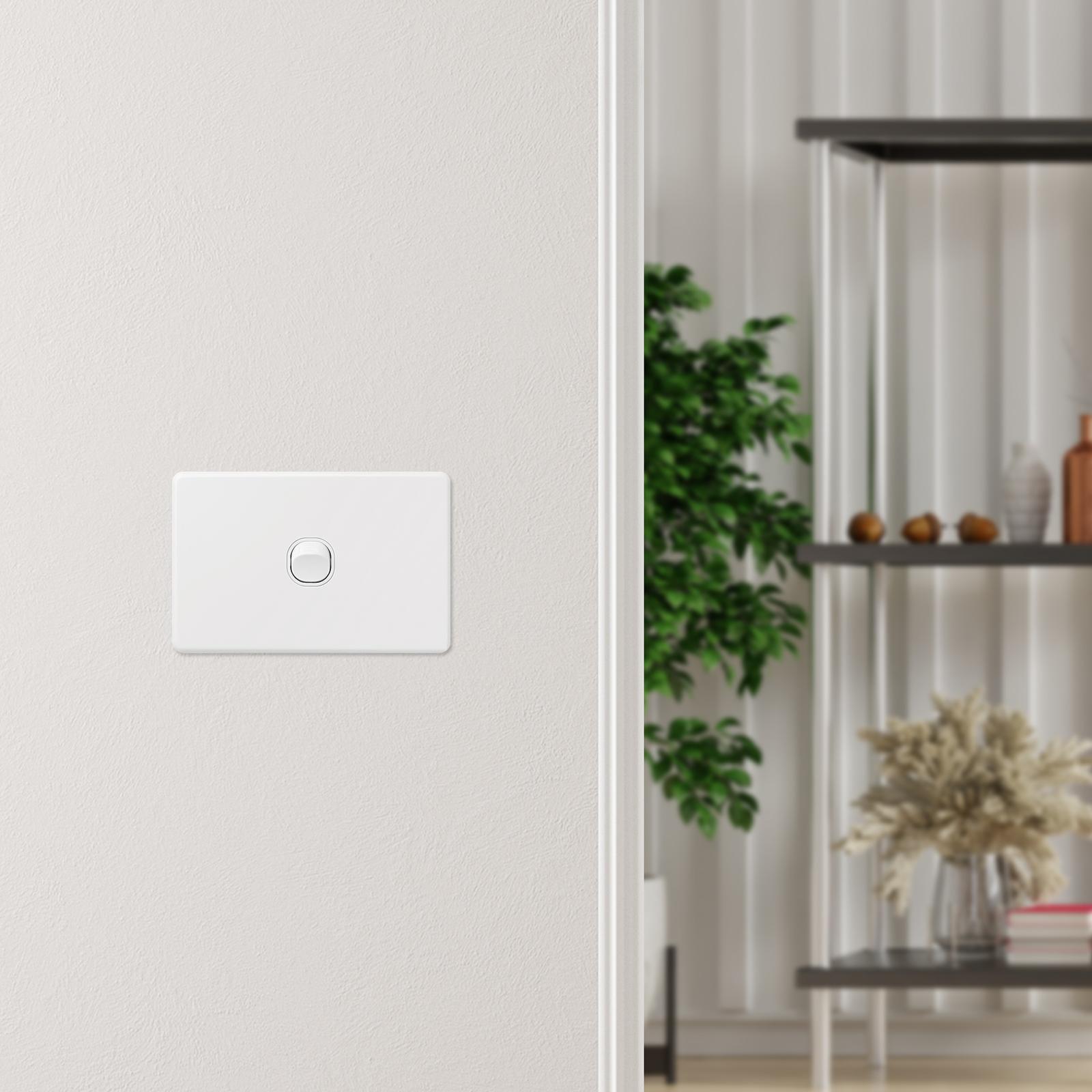 DETA X6 Single Switch 1 Gang White Polycarbonate 10A 240V