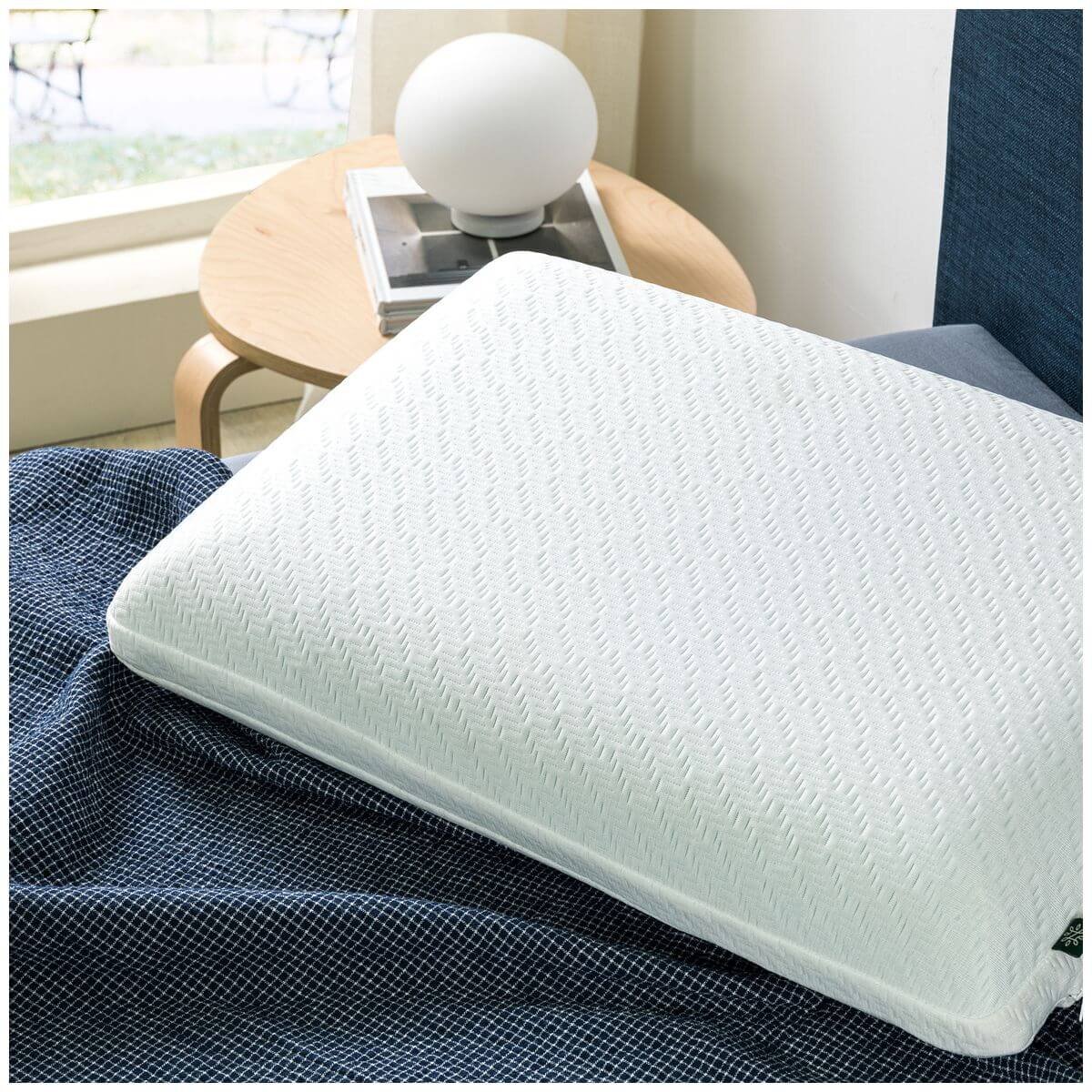 Zinus Cooling Gel Memory Foam Pillow - Ventilated Airhole Design, Cool-Touch Cover - AU-PPAAT2-05S