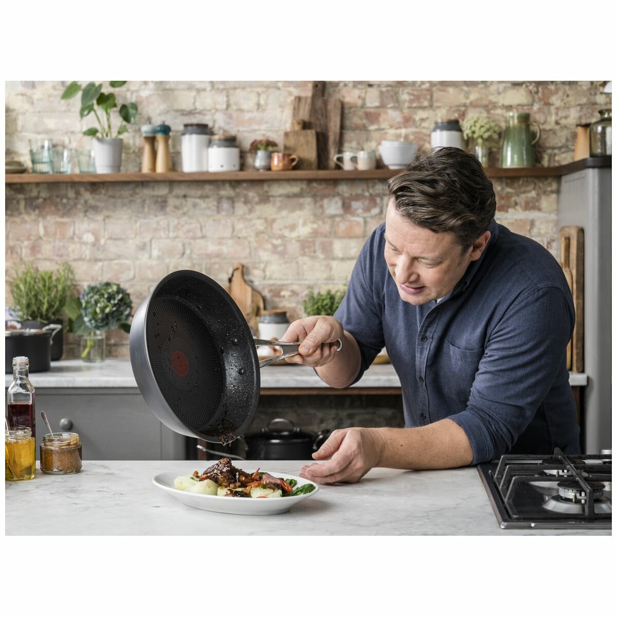 Tefal Jamie Oliver Cook's Classics 24cm Hard Anodised Non-Stick Induction Frypan - H9120444