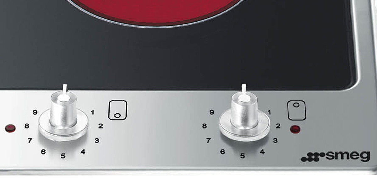 Smeg 30cm Classic Aesthetic Ceramic Cooktop - 2 Zones, 9 Heat Settings, Residual Heat Indicators - PGA32C