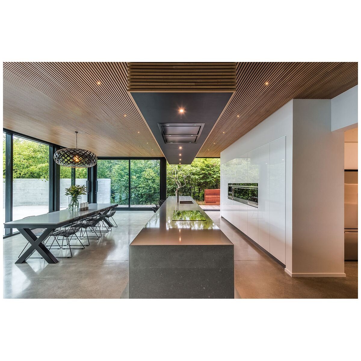 Schweigen 120cm Ceiling Cassette Rangehood - Stainless Steel, 3000m³/h, Twin Motors, Remote - UM4220-12SP2PAK