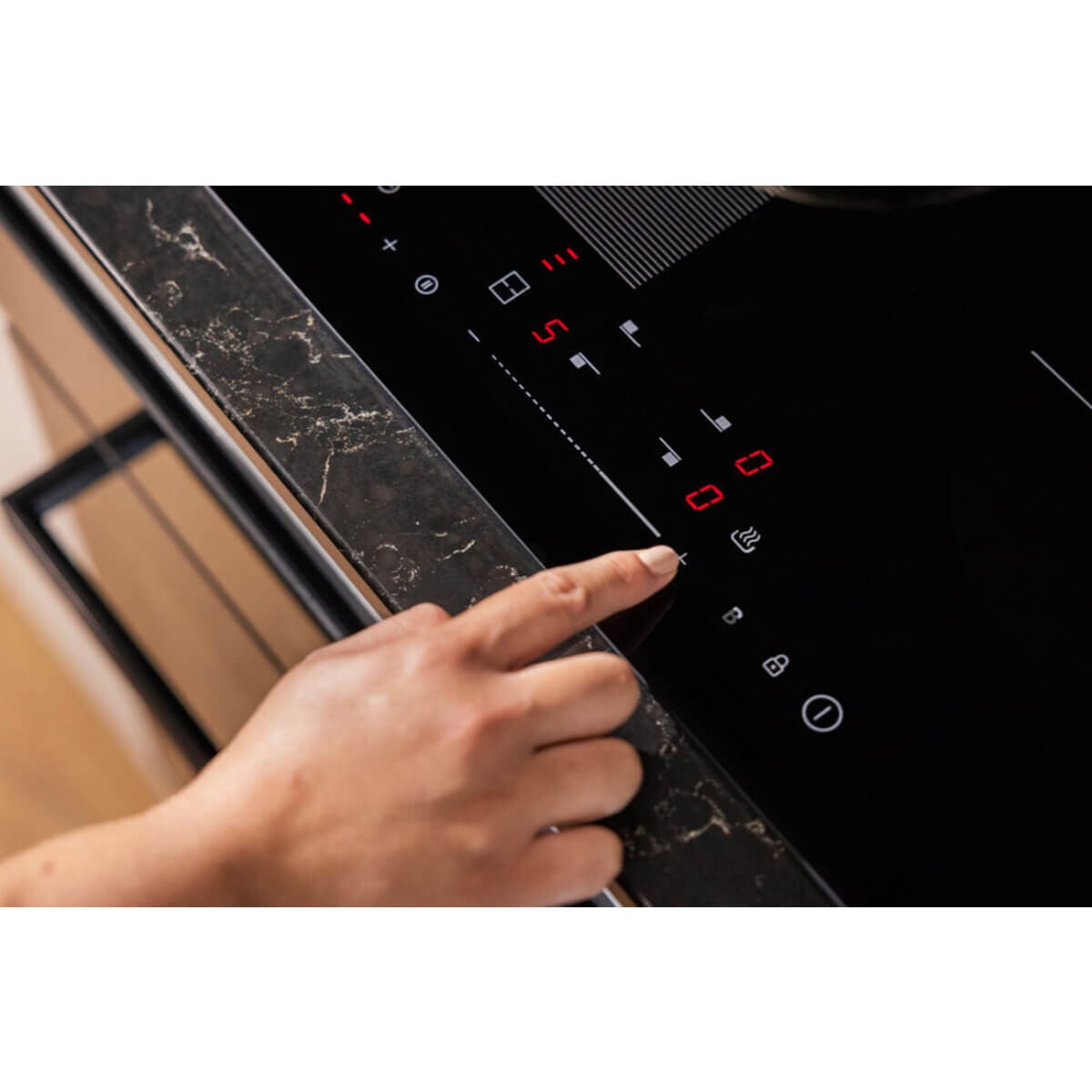 Haier 60cm low current induction cooktop - 19.7A - black ceramic glass - boost function - HCI604TPB3