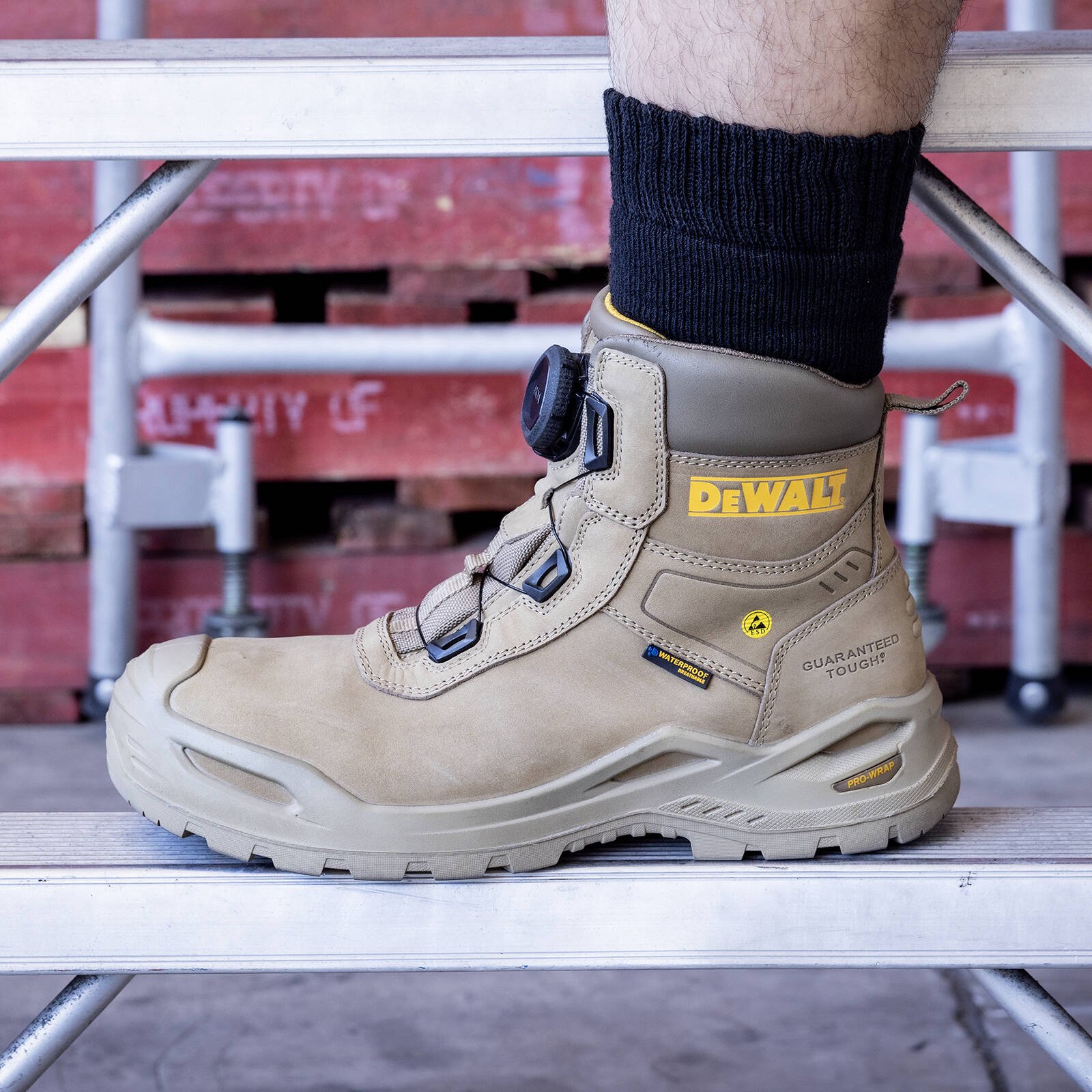 DeWALT Stone Lander BOA Composite Toe Safety Work Boot Size 11 - Water Resistant Nubuck, SRC