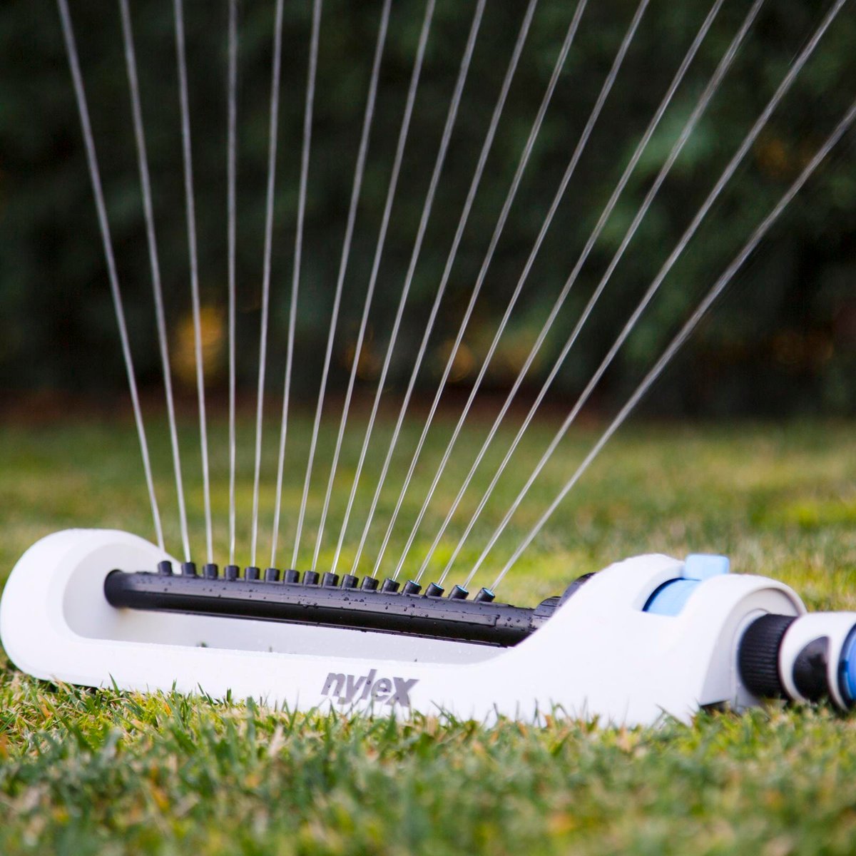 Nylex Oscillating Sprinkler Barrel - 260m Coverage - ABS Plastic - UV Protection - SuperSaverAU - view 5