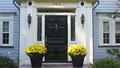 Taubmans 1L Black Gloss Oil Based Enamel Paint Doors Handrails