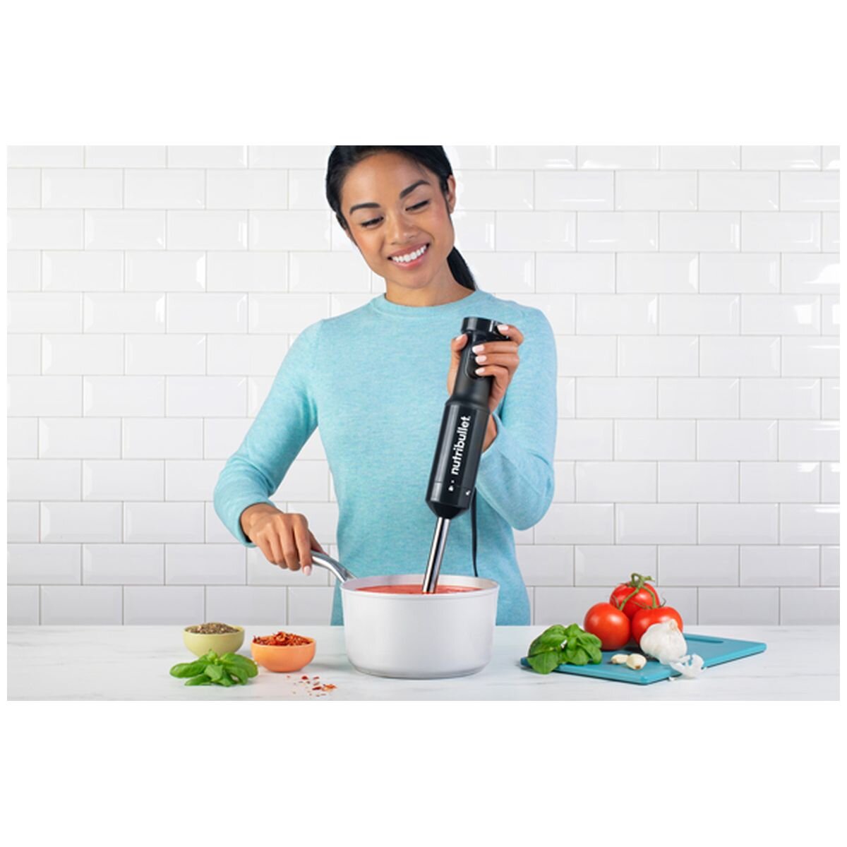 NutriBullet Immersion Blender Deluxe Set - 800W, Chopper and Whisk Attachments, 900ml Cup - NBI07110