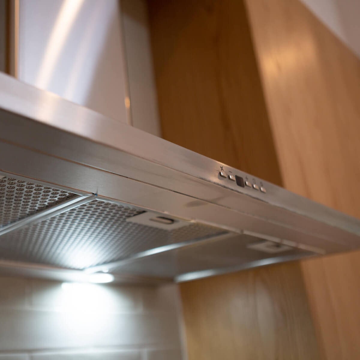 Schweigen 60cm Silent Canopy Rangehood with ISO-Drive ST Motor Pack - 900m³/h, 5 Speeds - WM2190-6STPAK