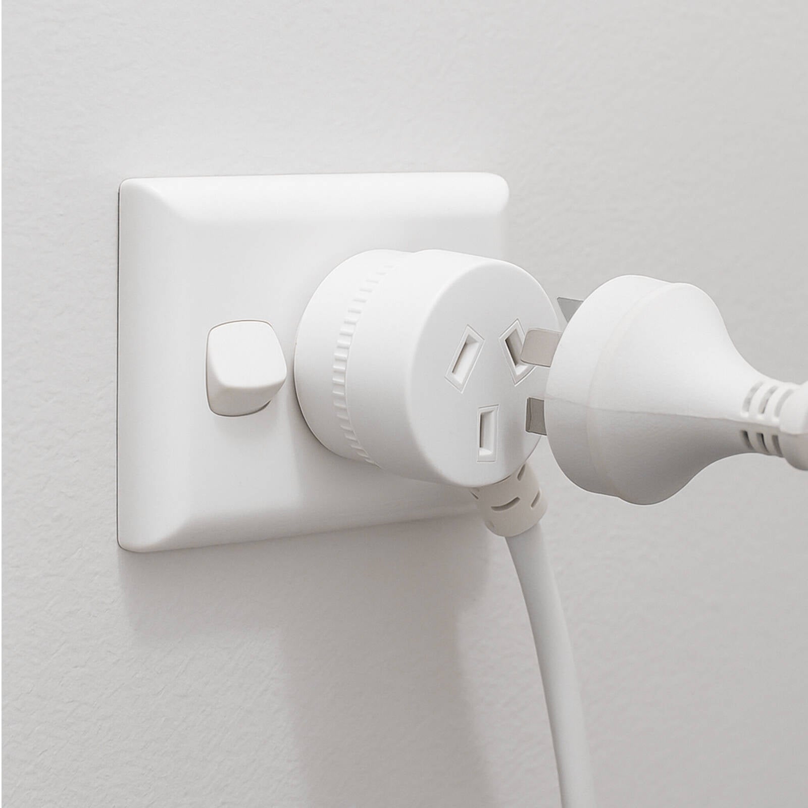 Arlec 5m Piggyback Extension Lead, 10A 2400W, Double Outlet, Indoor/Outdoor, White
