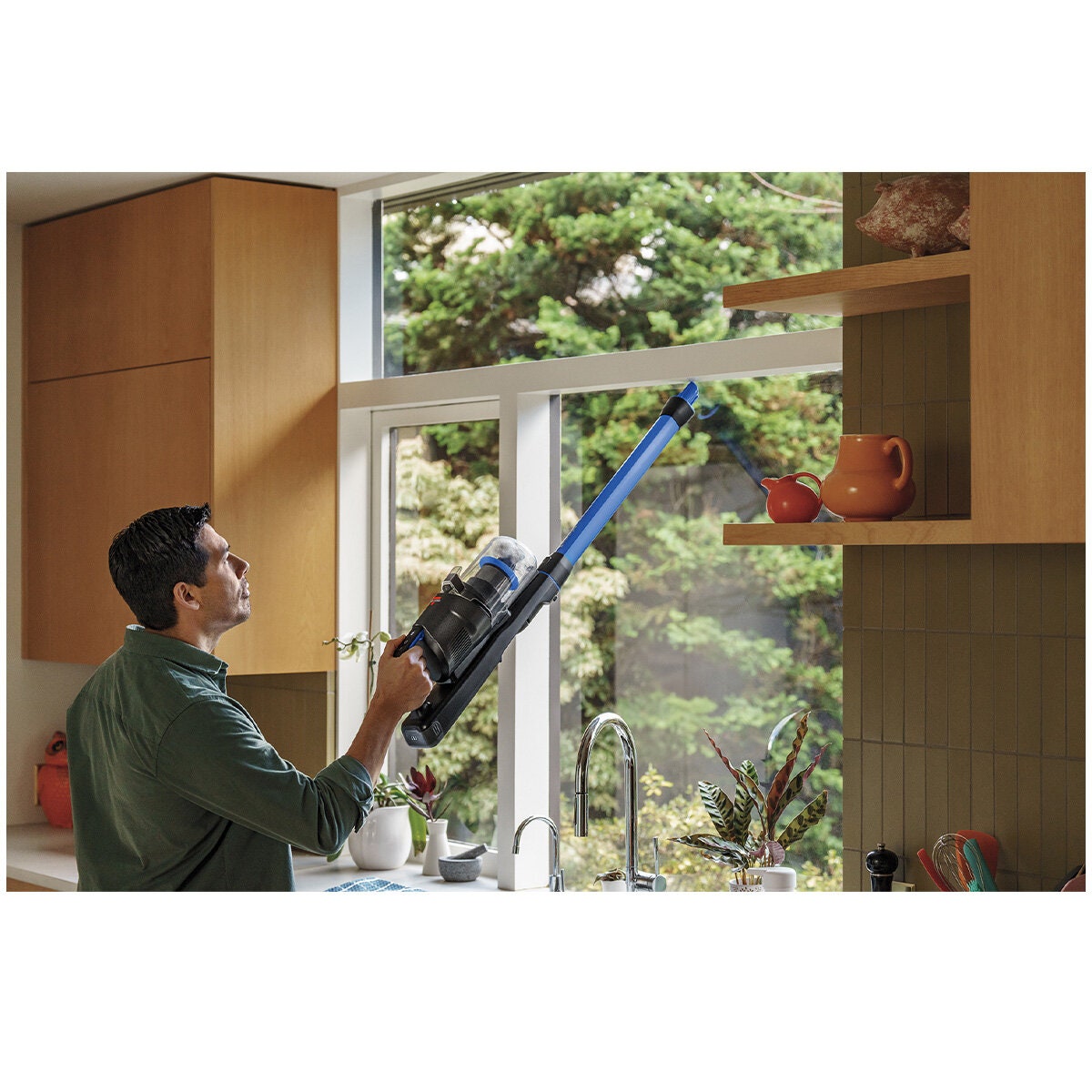 Bissell FurFinder stick vacuum - 200W digital motor - removable 25.2V battery - headlight - 4239