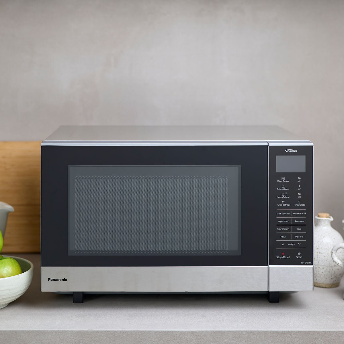 Panasonic 27L flatbed inverter microwave - 1000W, silver, touch controls, 17 menu options - NN-SF57QSQPQ