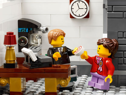 LEGO 10251 Brick Bank: Modular Building with Vault & Laundromat