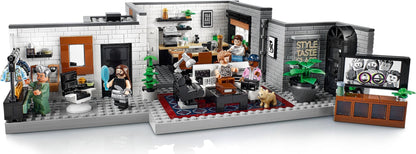 LEGO Creator Series 10291 The Fab 5 Loft- Auzzi Store