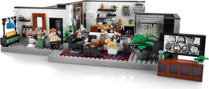 LEGO Creator Series 10291 The Fab 5 Loft- Auzzi Store